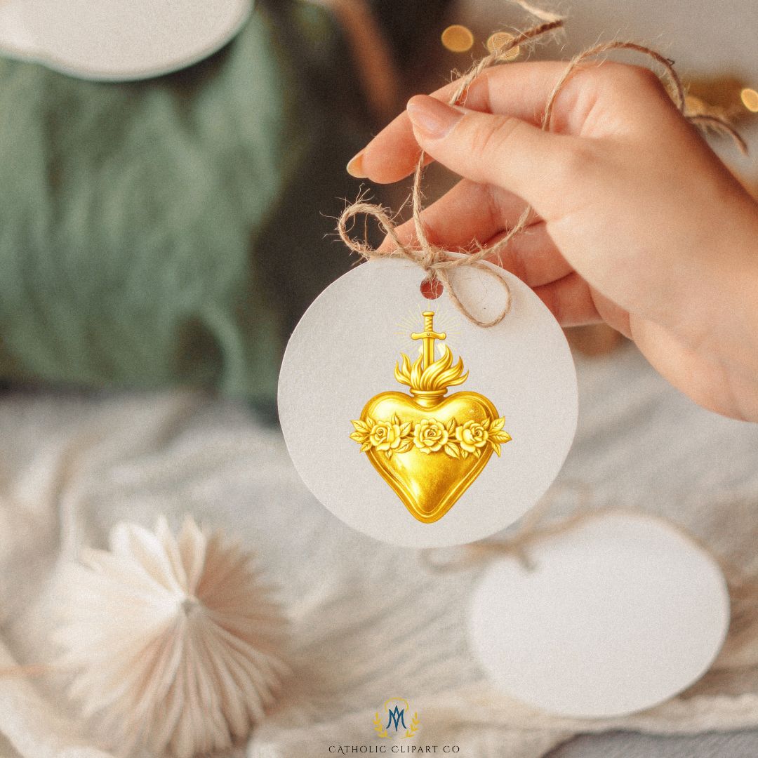 Triple Sacred Hearts gold layout featuring Jesus, Mary and Joseph in traditional Catholic devotional style | Diseño triple de los Sagrados Corazones en dorado con Jesús, María y José en estilo devocional católico