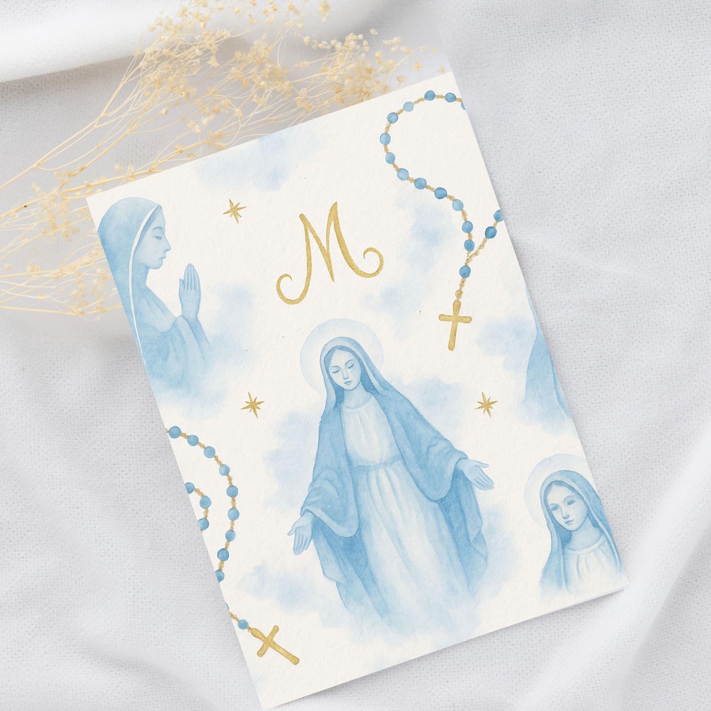Blue rosary beads with gold cross on Marian watercolor background”
“Rosario azul con cruz dorada sobre fondo en acuarela mariana