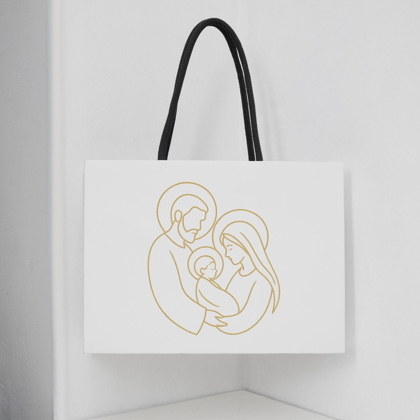 Outline of the Holy Family in gold – Contorno de la Sagrada Familia en dorado